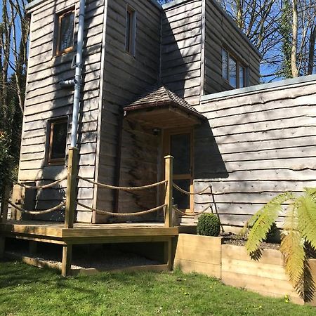 Winnie's Corner: Secluded Woodland Retreat Carlyon Bay Exterior photo