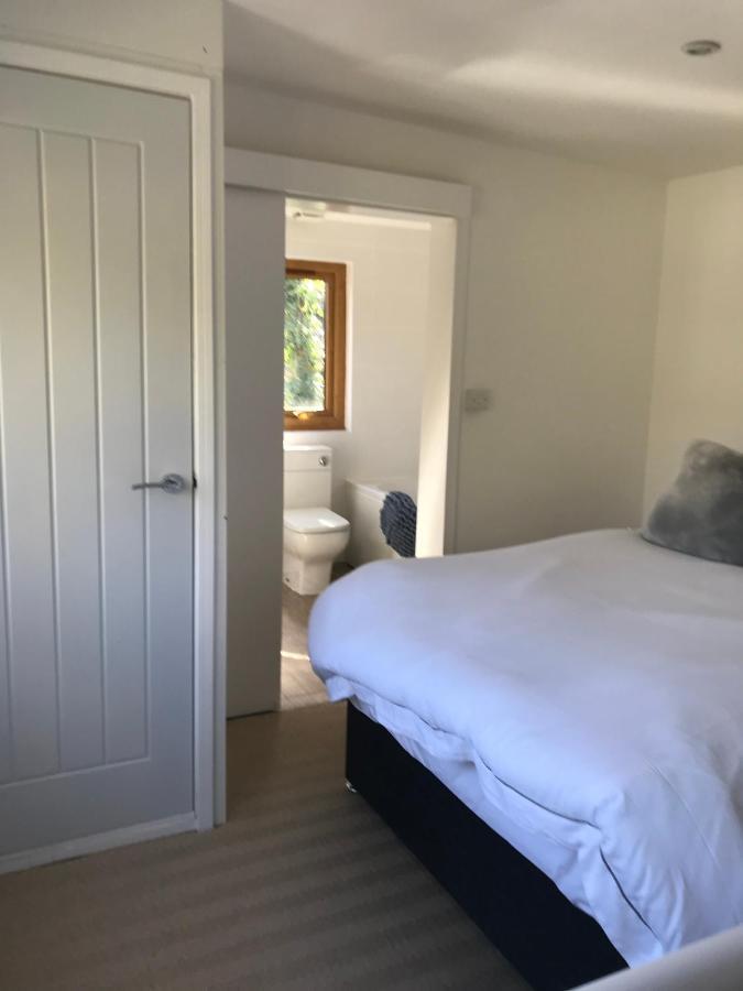 Winnie's Corner: Secluded Woodland Retreat Carlyon Bay Exterior photo